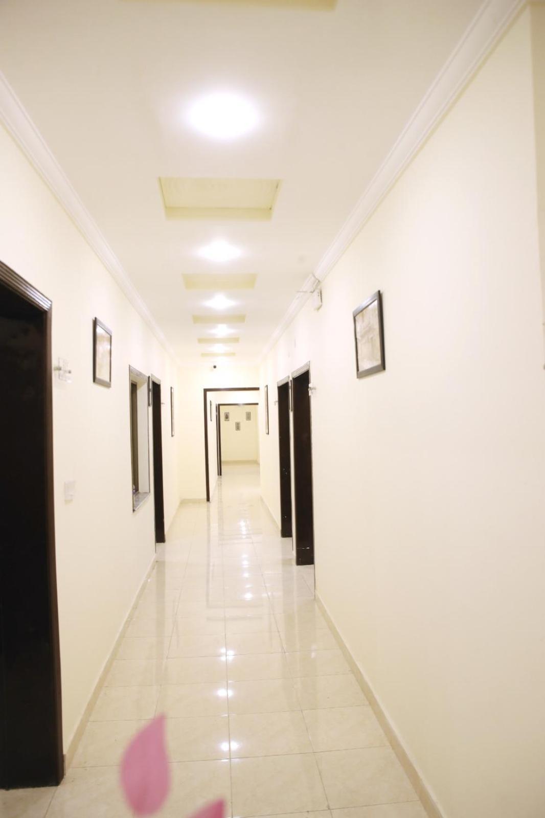 Royal Fort Executive Hotel Gulberg Lahor Kültér fotó