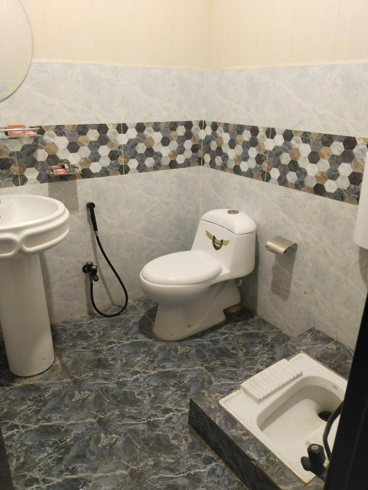 Royal Fort Executive Hotel Gulberg Lahor Kültér fotó