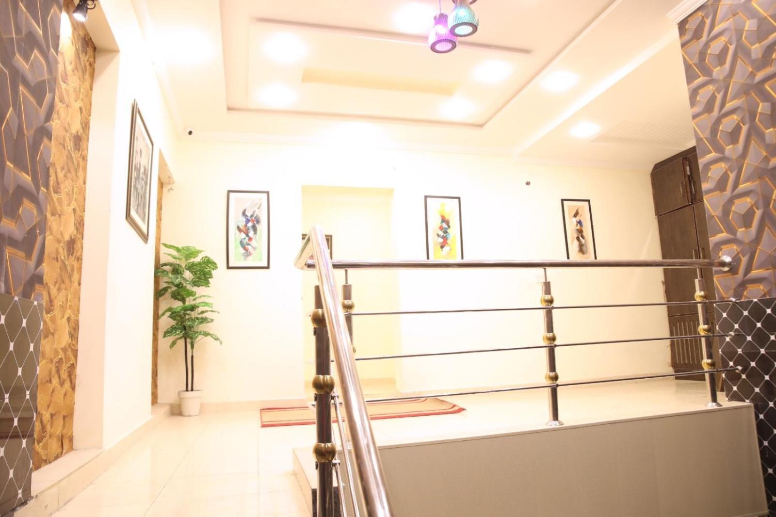 Royal Fort Executive Hotel Gulberg Lahor Kültér fotó