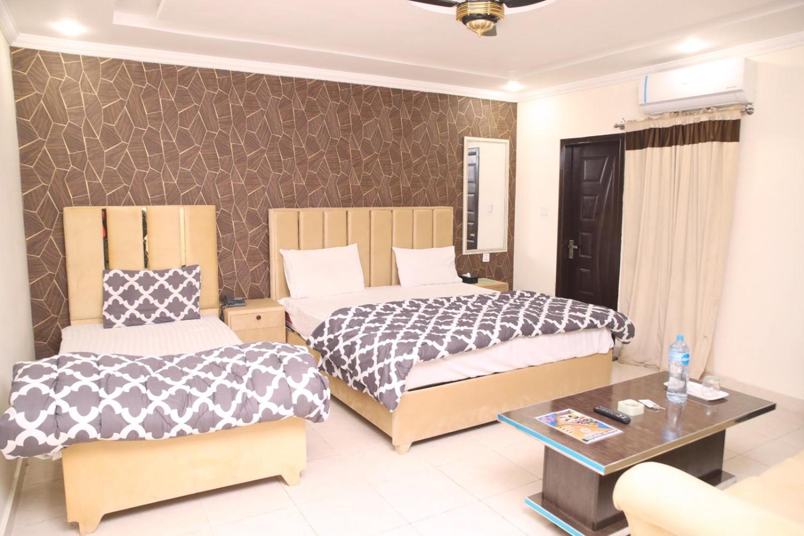 Royal Fort Executive Hotel Gulberg Lahor Kültér fotó