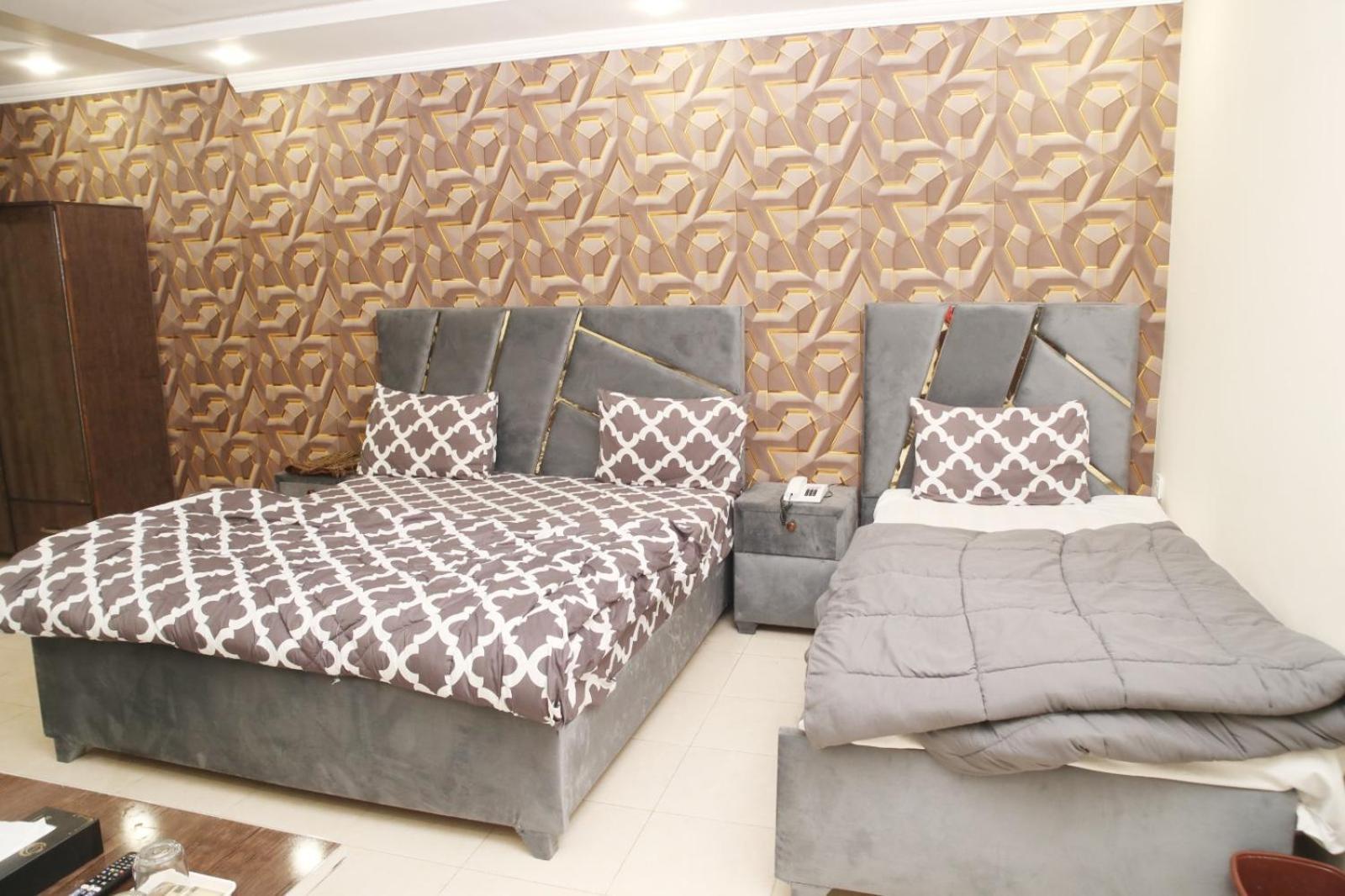 Royal Fort Executive Hotel Gulberg Lahor Kültér fotó